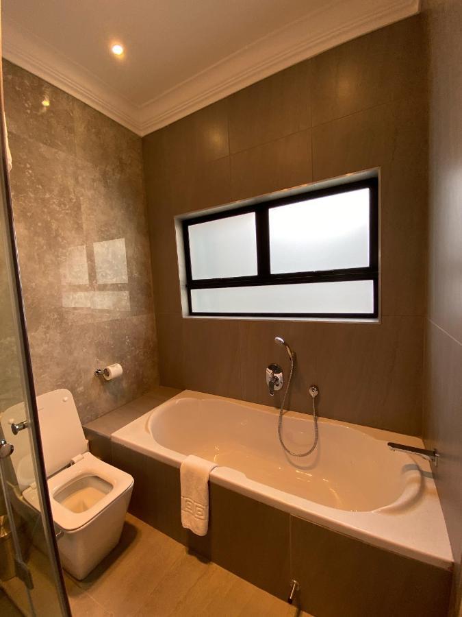 The Northcliff Boutique Hotel Йоханесбург Екстериор снимка